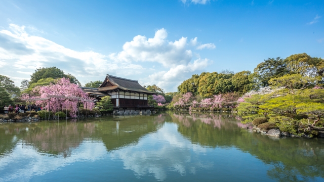 Shobikan Hall beside Seiho Pond in the East Garden of Heian Shrine, Kyoto